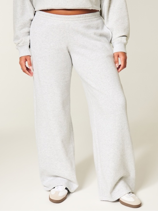 Hollister Pants - NWT Hollister Baggy Grey Sweatpants